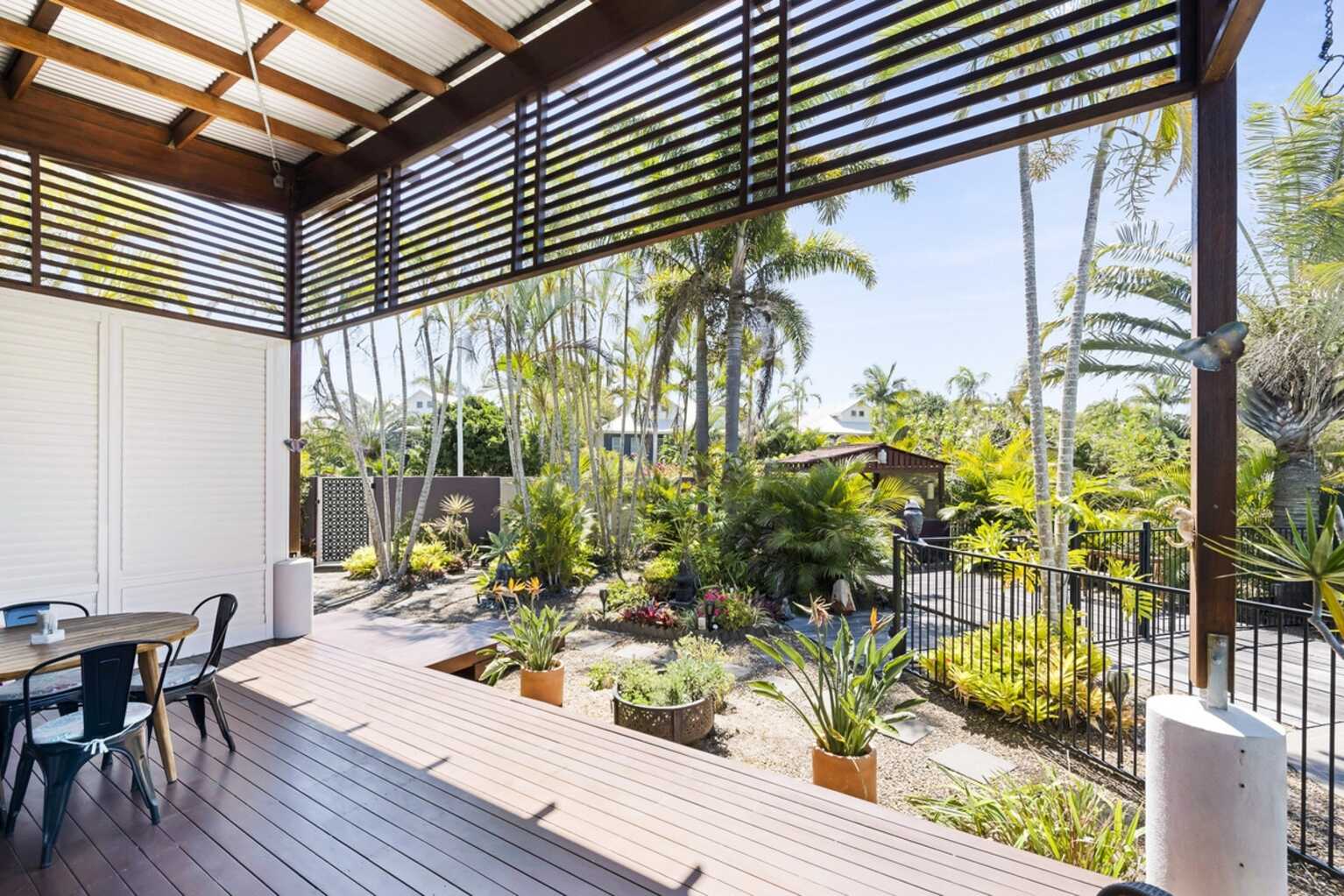 54 Palm View Drive Moore Park Beach