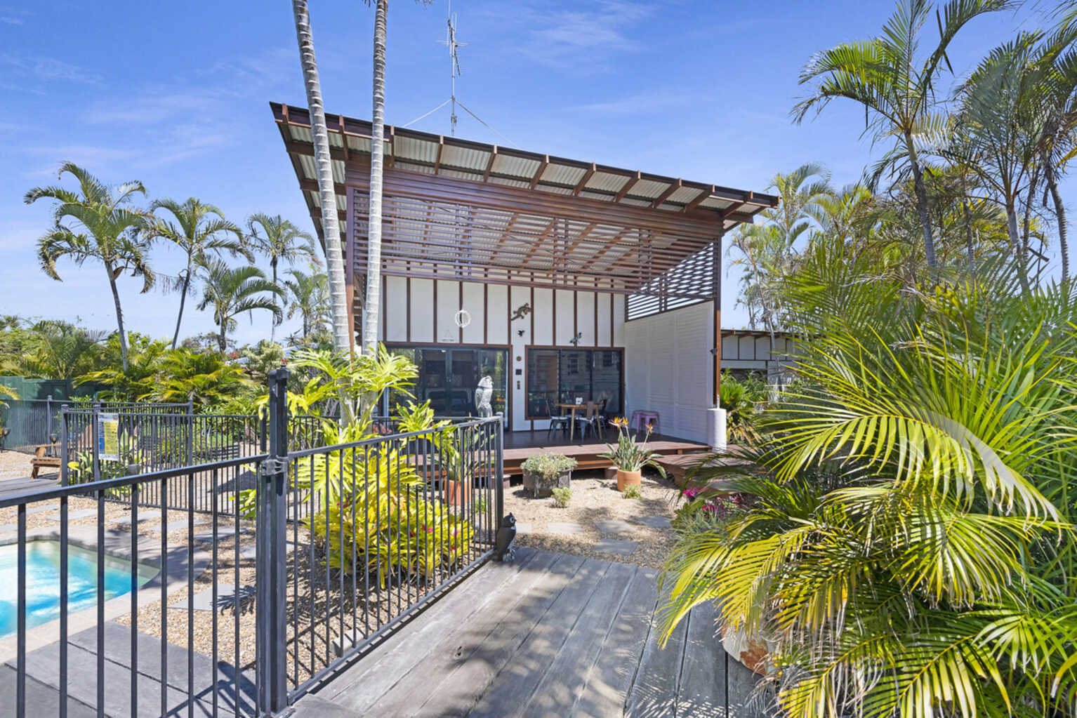 54 Palm View Drive Moore Park Beach
