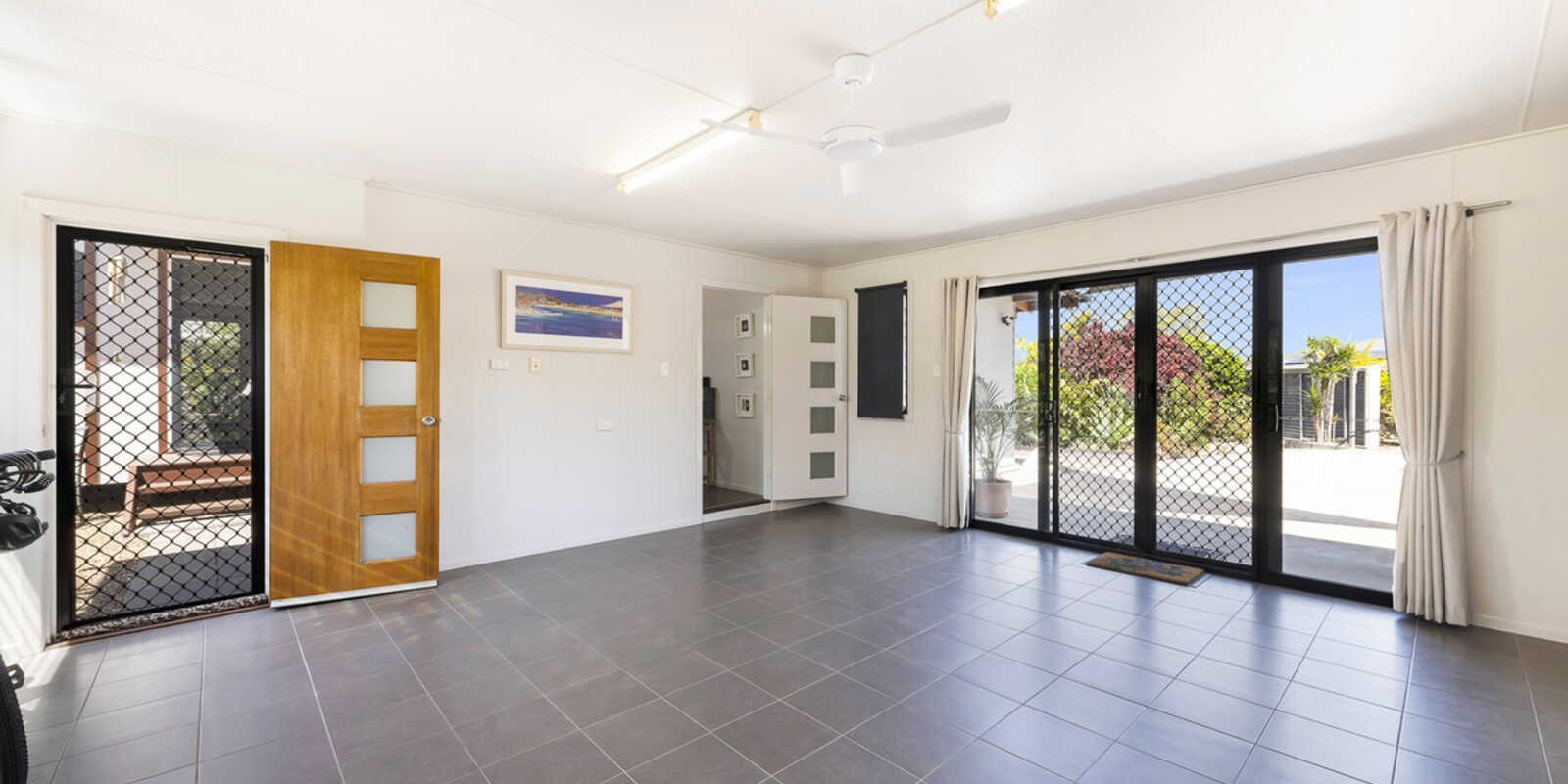 54 Palm View Drive Moore Park Beach