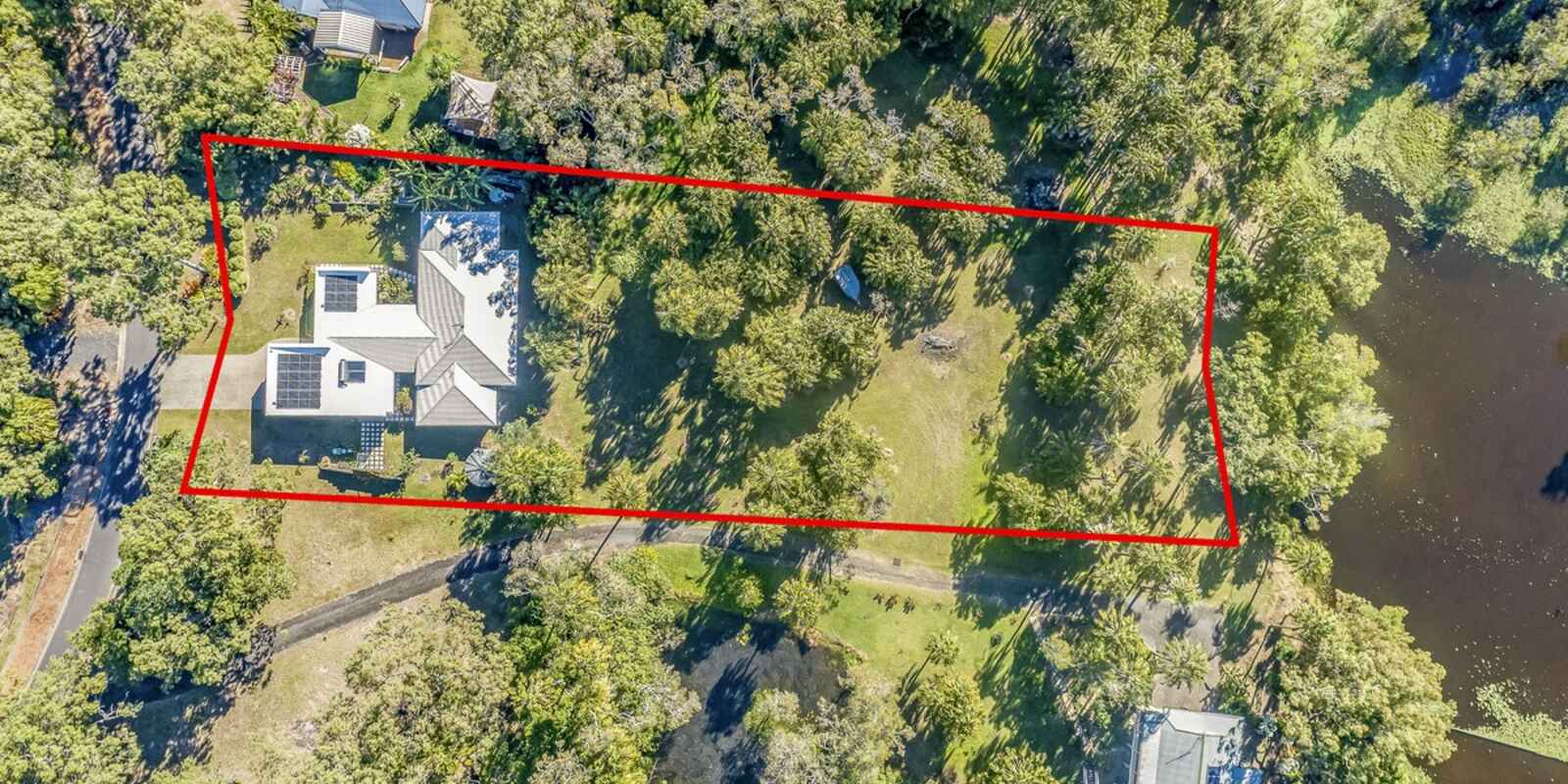 17 Woodlands Lane Moore Park Beach