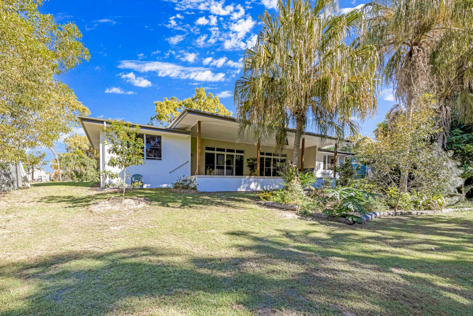 17 Woodlands Lane Moore Park Beach
