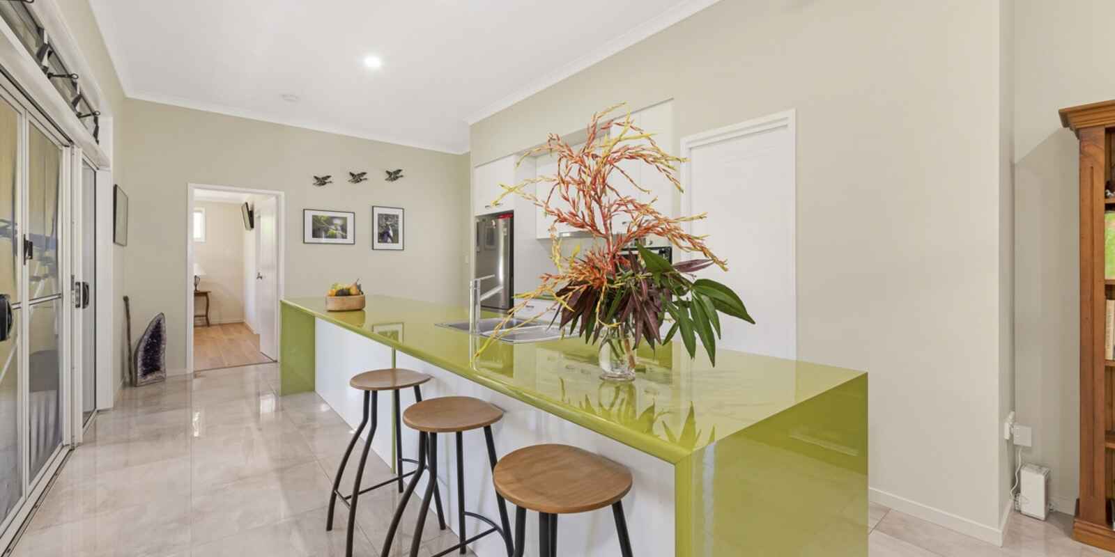 17 Woodlands Lane Moore Park Beach