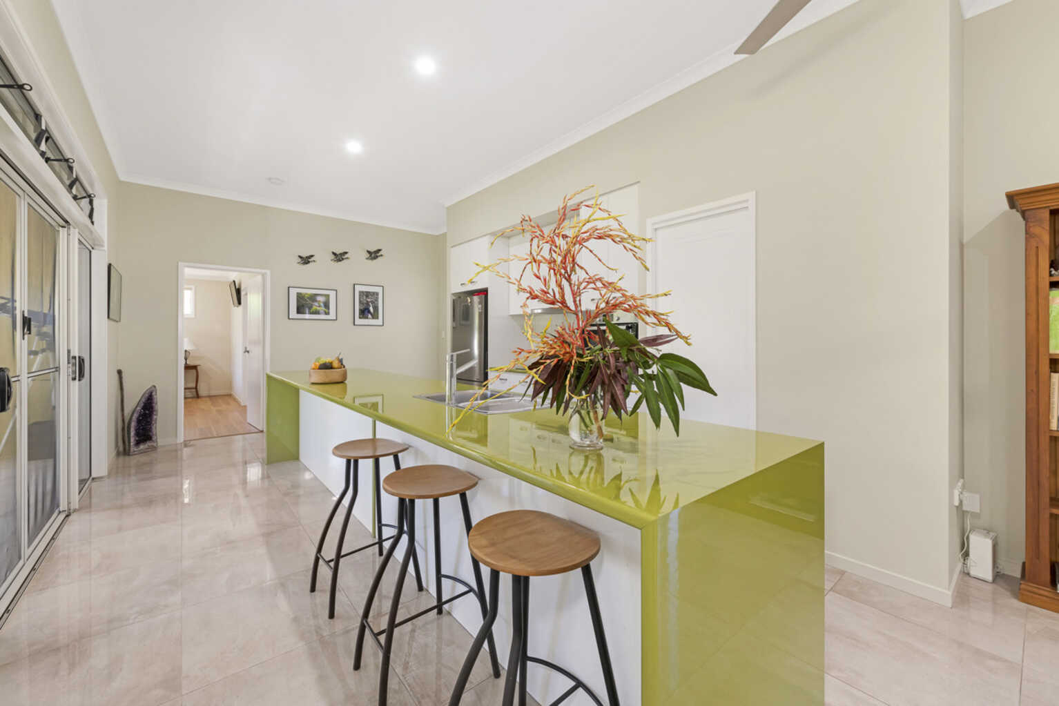 17 Woodlands Lane Moore Park Beach