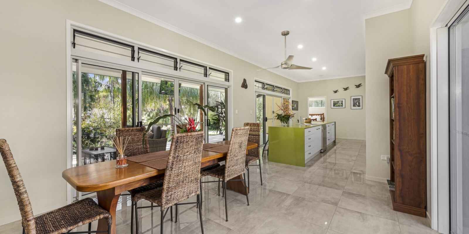 17 Woodlands Lane Moore Park Beach