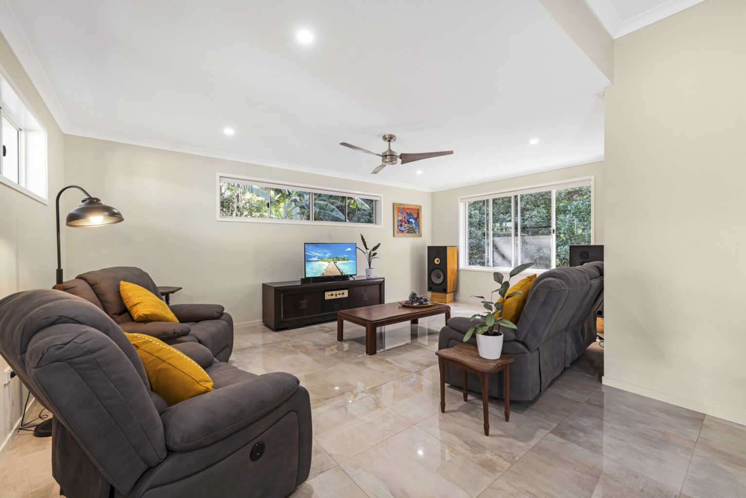 17 Woodlands Lane Moore Park Beach