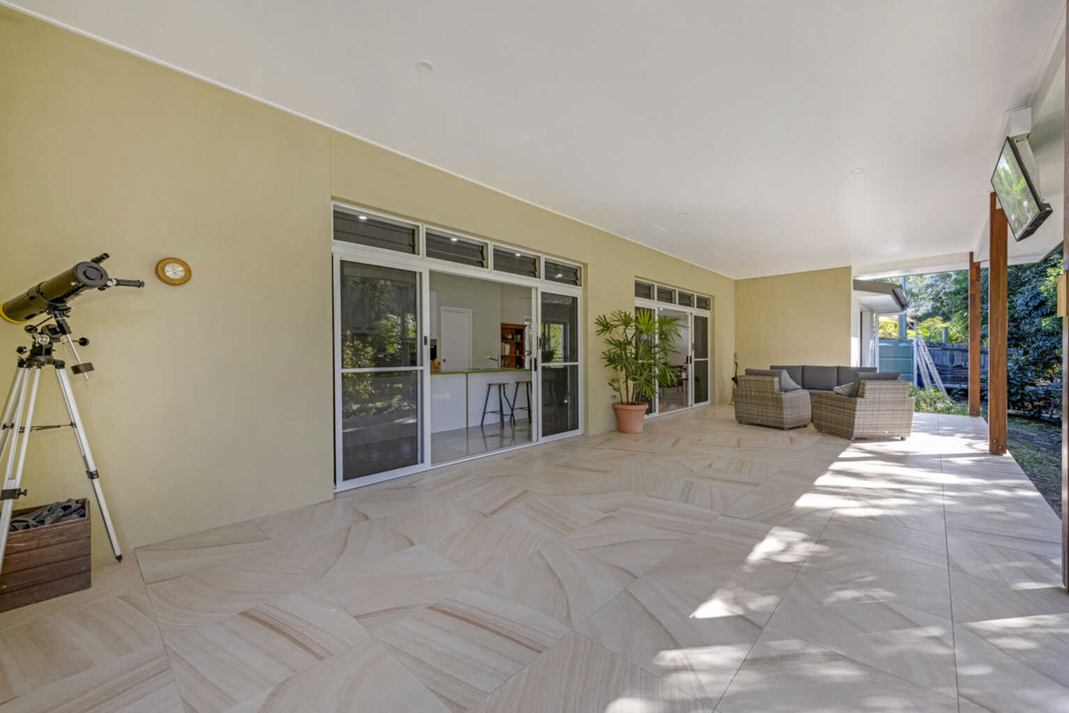 17 Woodlands Lane Moore Park Beach