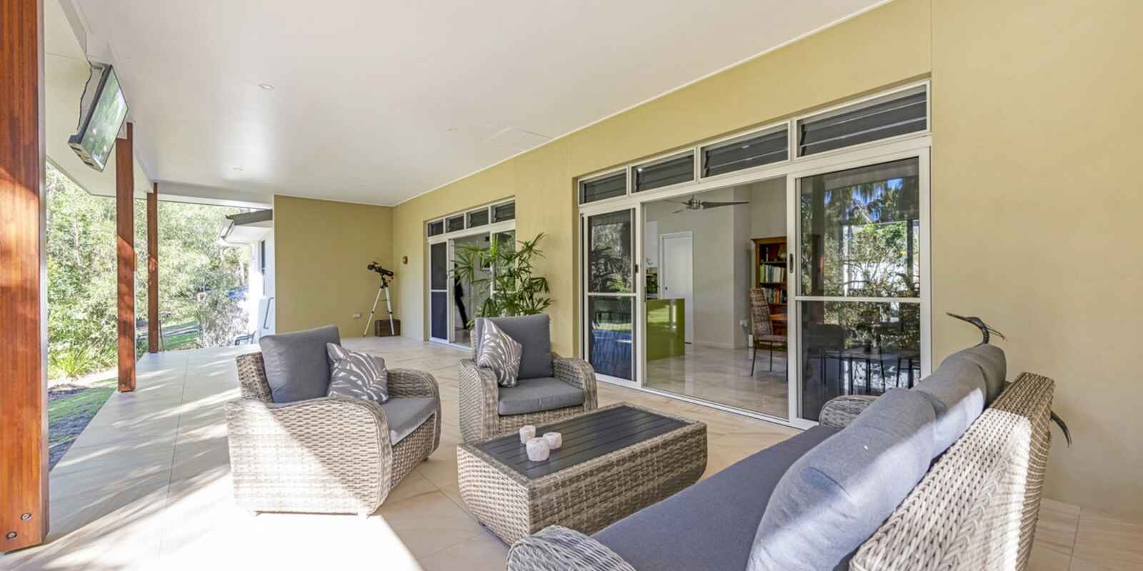 17 Woodlands Lane Moore Park Beach