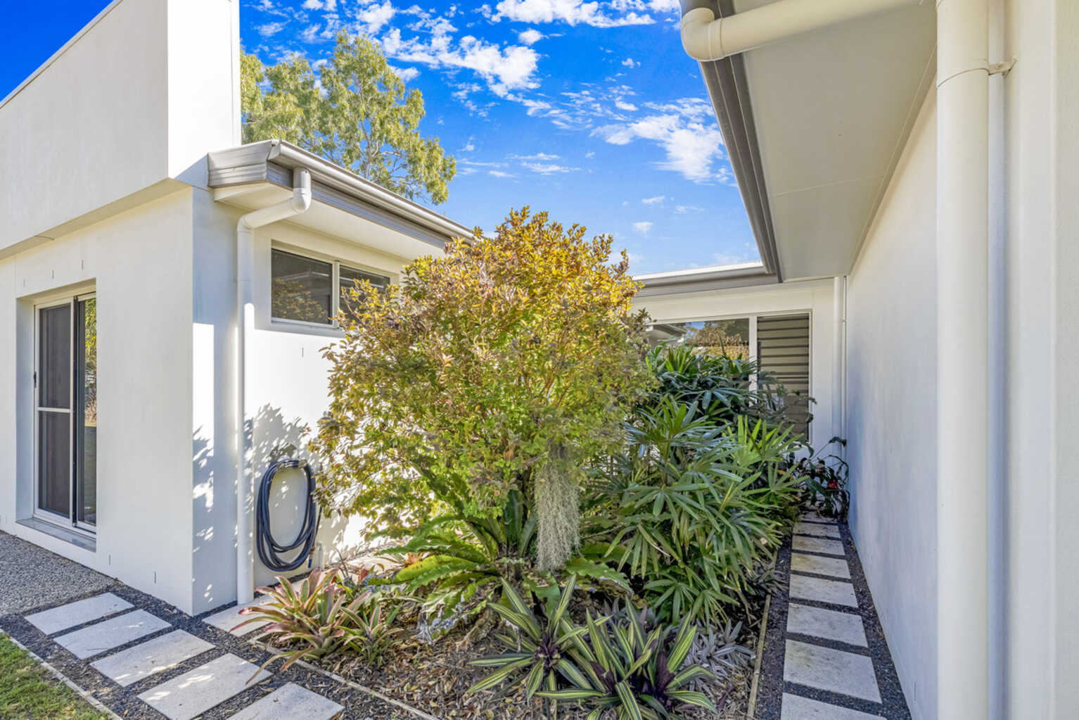 17 Woodlands Lane Moore Park Beach