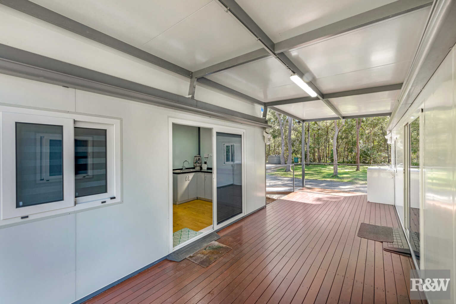 22 Hannah Court Moore Park Beach 22 Hannah Court Moore Park Beach