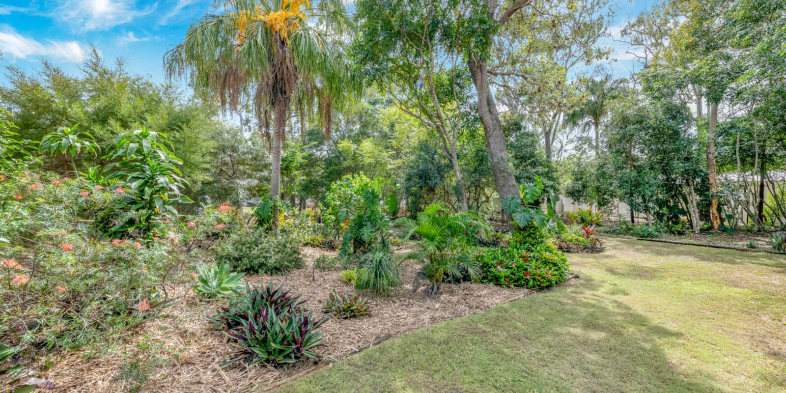 296 Sylvan Drive Moore Park Beach