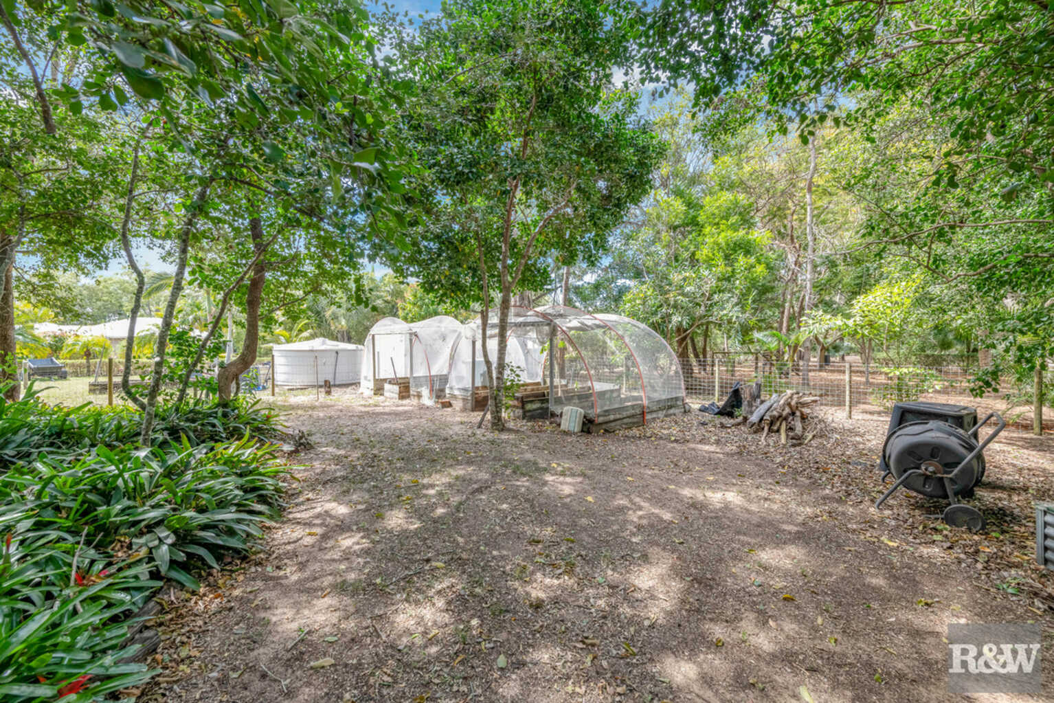 296 Sylvan Drive Moore Park Beach