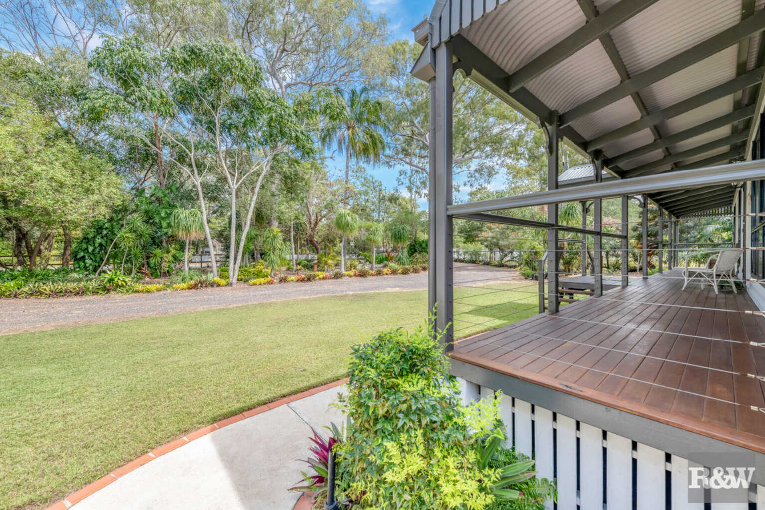 296 Sylvan Drive Moore Park Beach