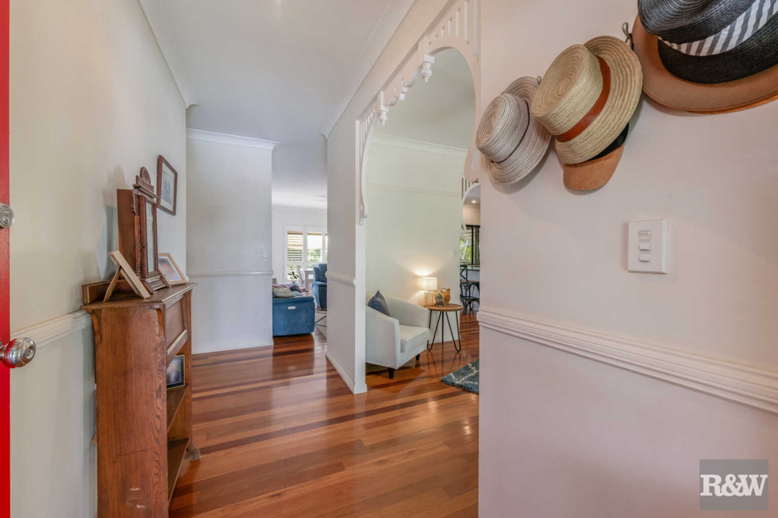296 Sylvan Drive Moore Park Beach