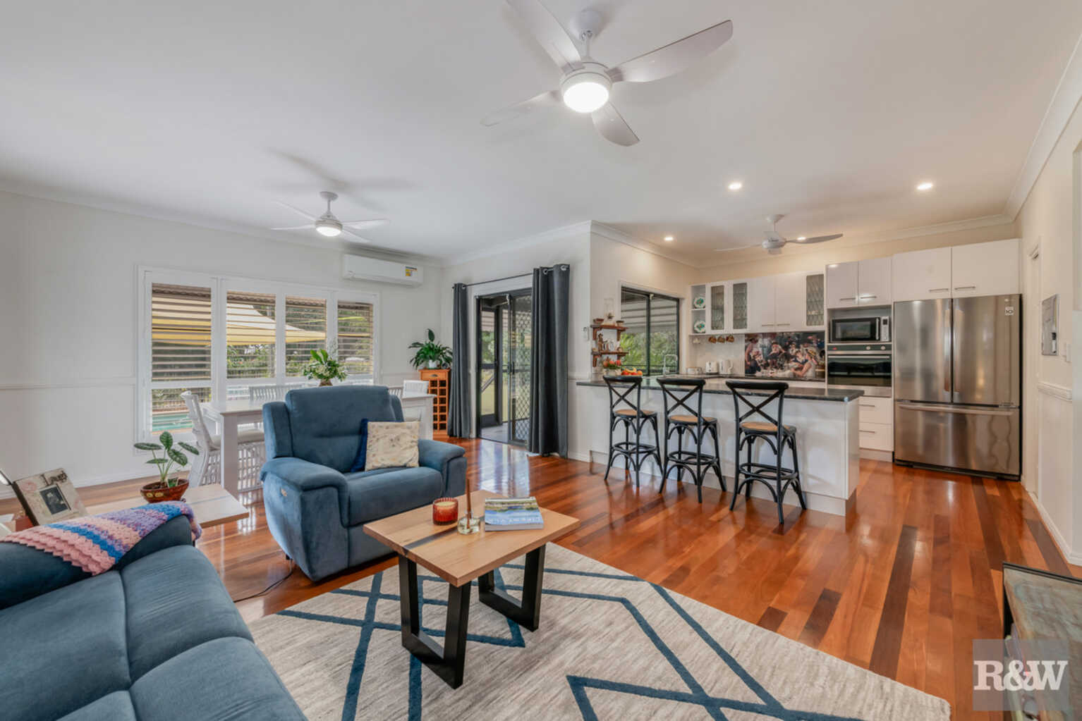 296 Sylvan Drive Moore Park Beach