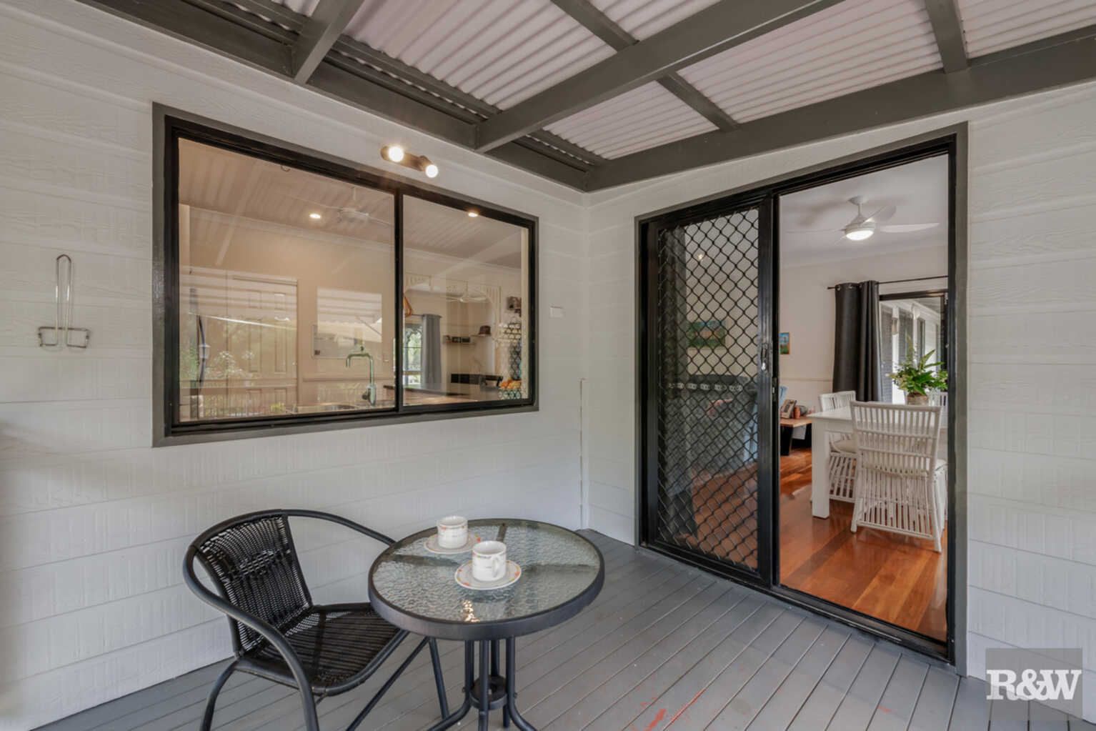 296 Sylvan Drive Moore Park Beach