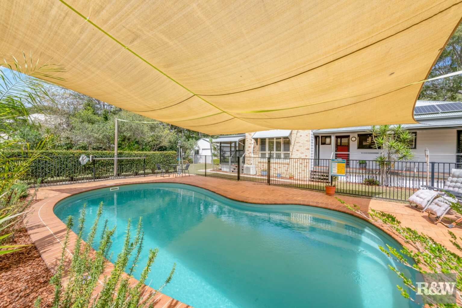 296 Sylvan Drive Moore Park Beach