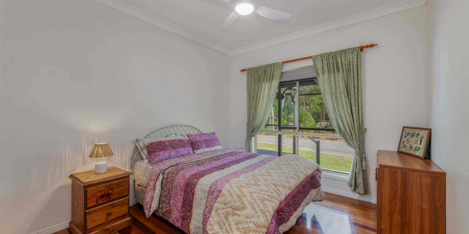 296 Sylvan Drive Moore Park Beach