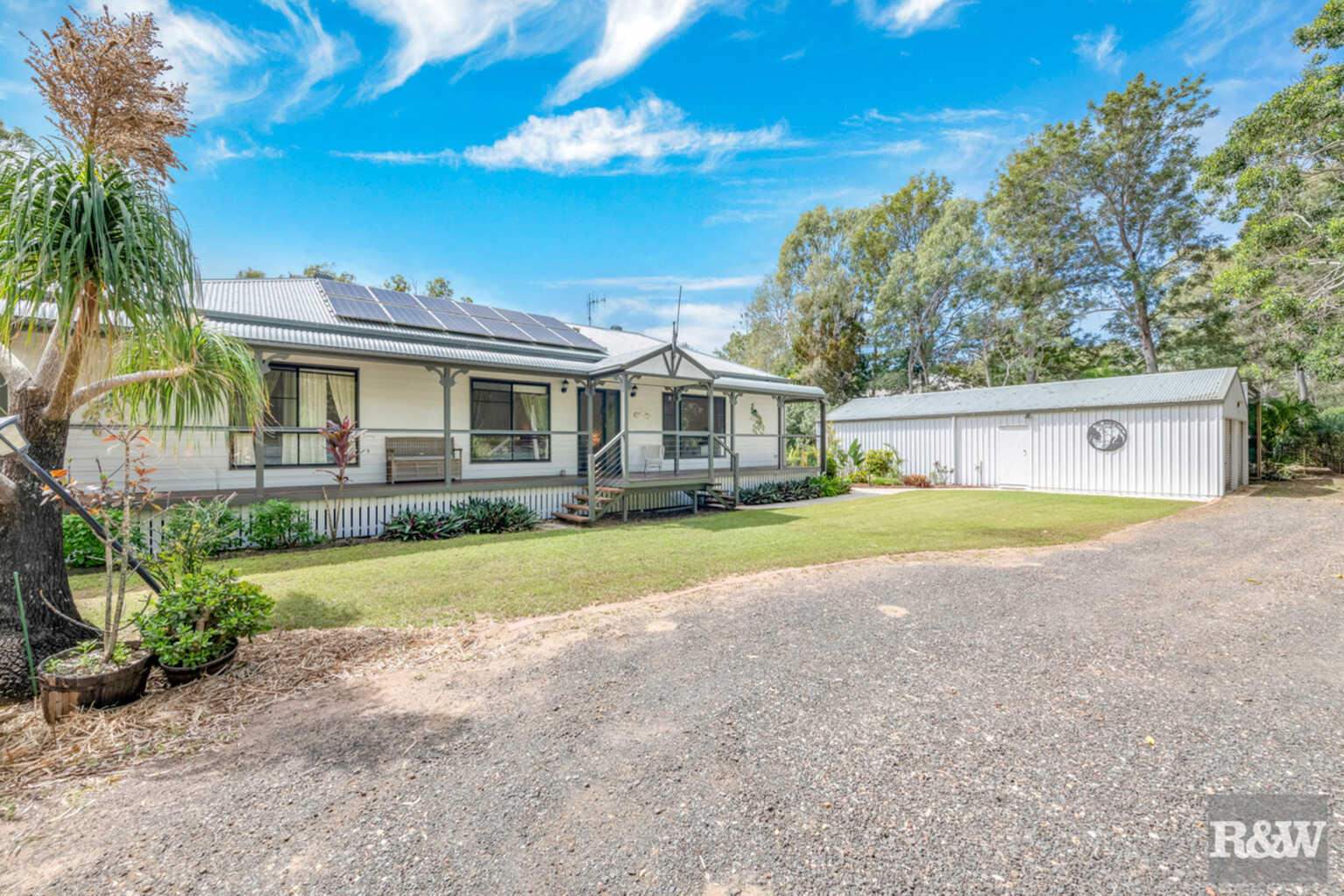 296 Sylvan Drive Moore Park Beach