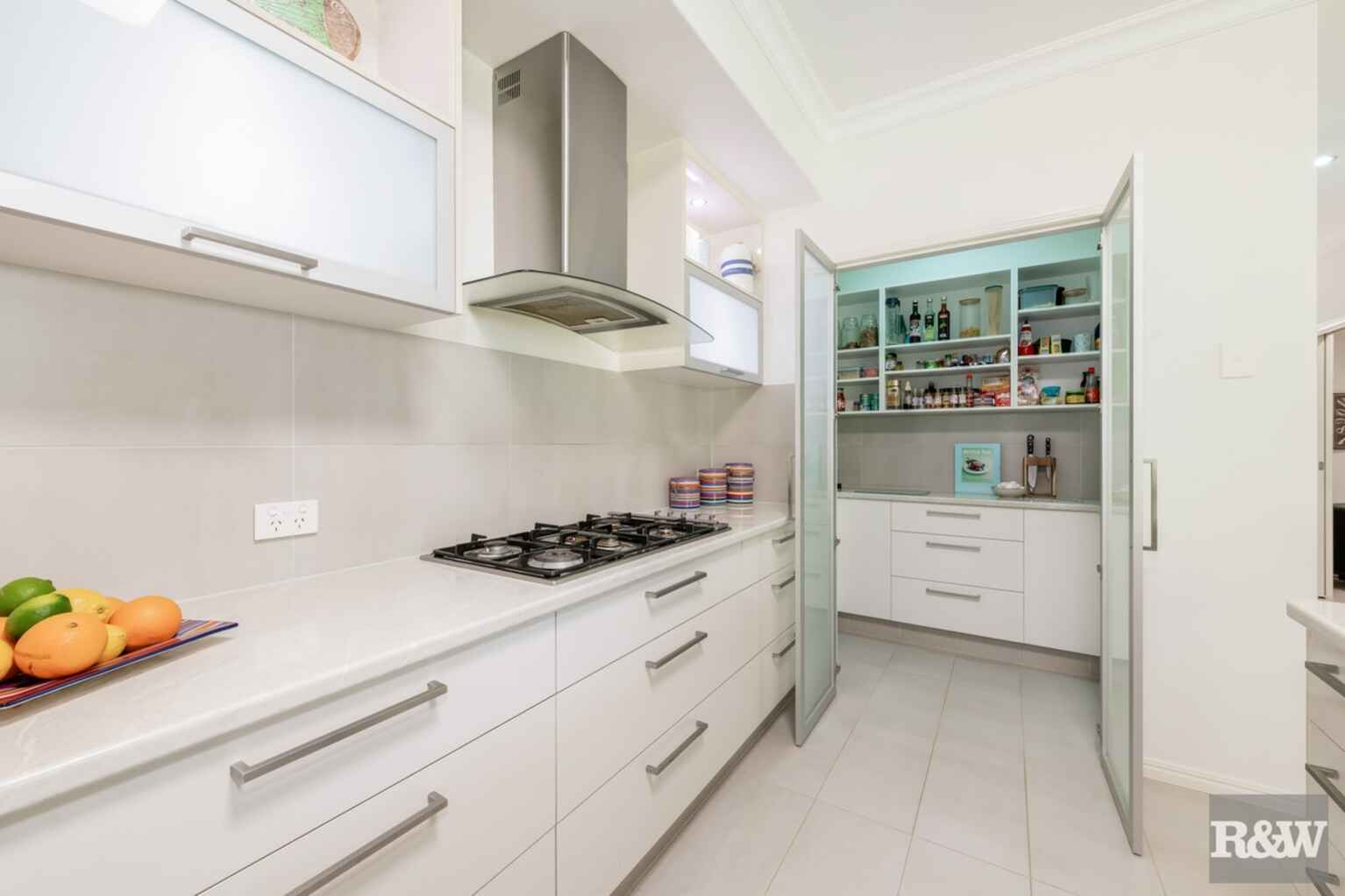 42 Kingfisher Crescent Moore Park Beach