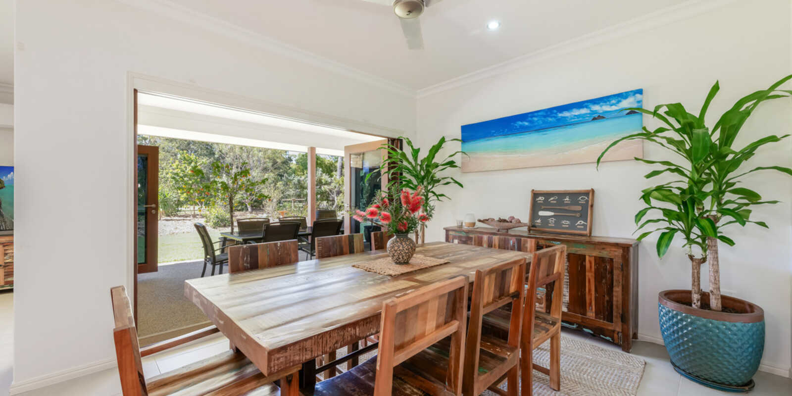 42 Kingfisher Crescent Moore Park Beach