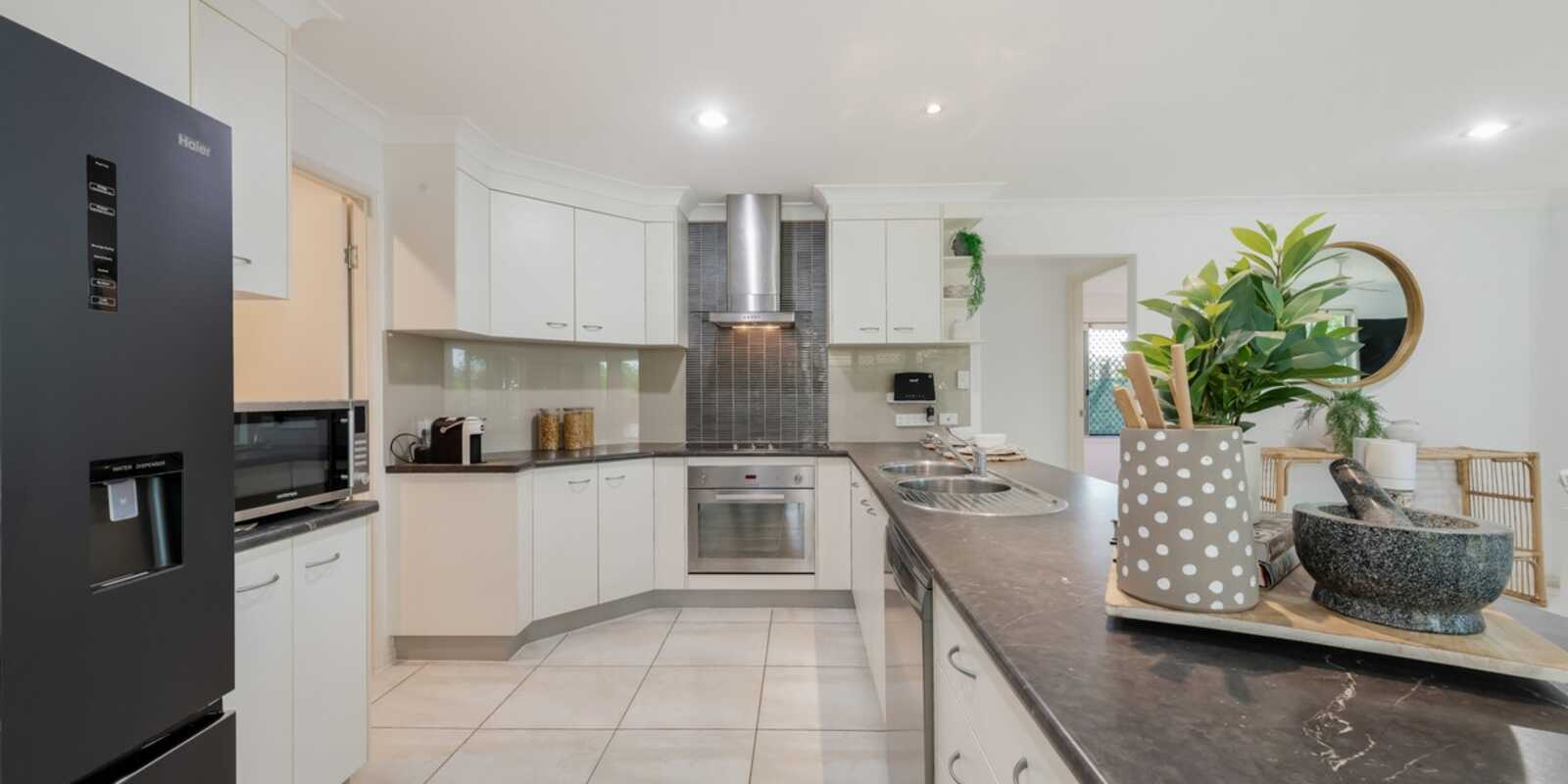 8 Hillcrest Court Bargara