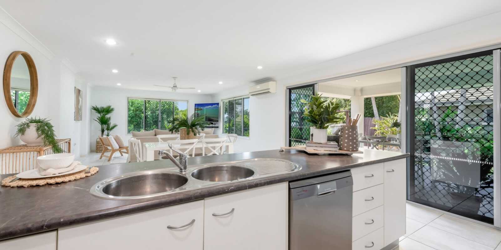 8 Hillcrest Court Bargara