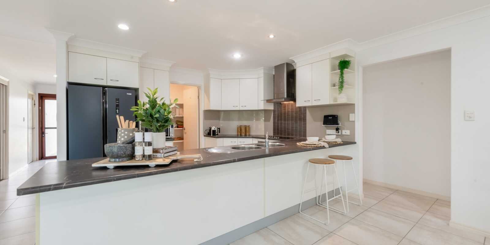 8 Hillcrest Court Bargara