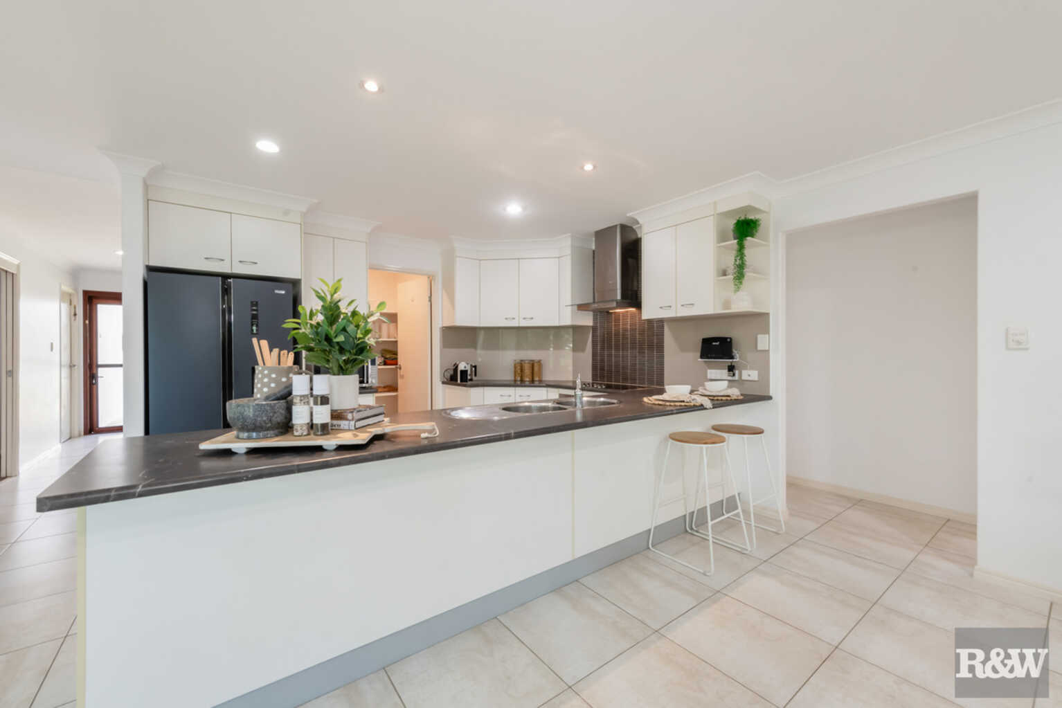 8 Hillcrest Court Bargara