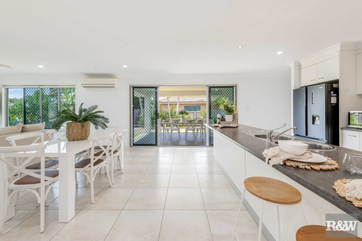 8 Hillcrest Court Bargara