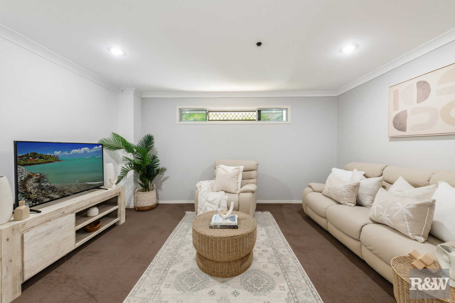8 Hillcrest Court Bargara