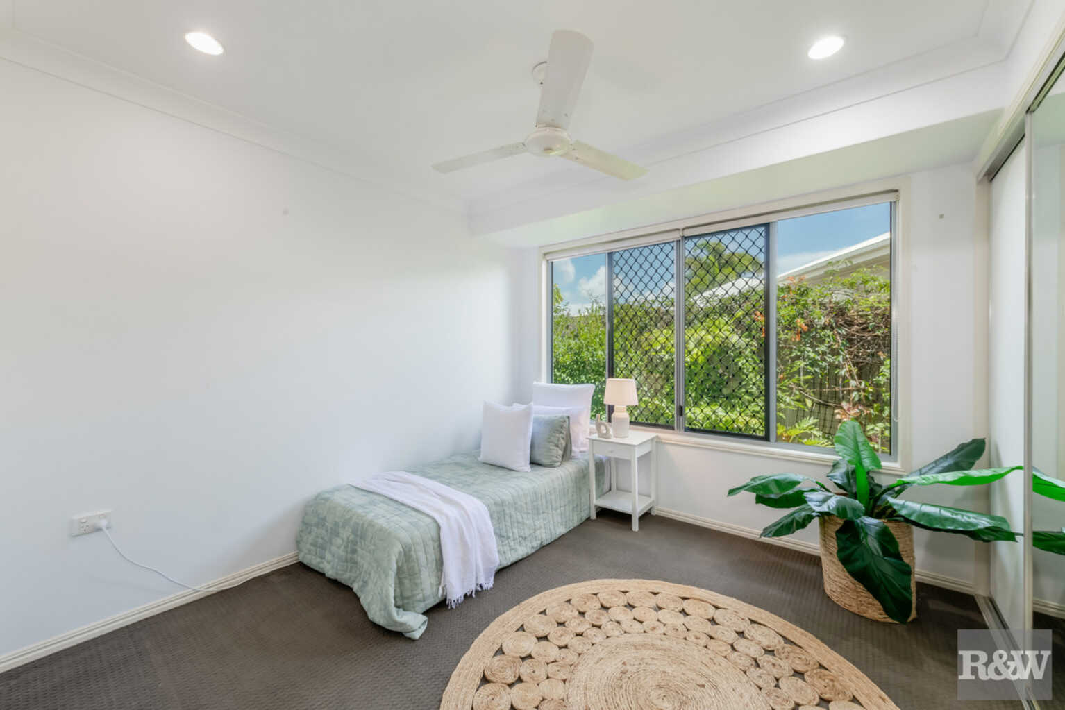 8 Hillcrest Court Bargara