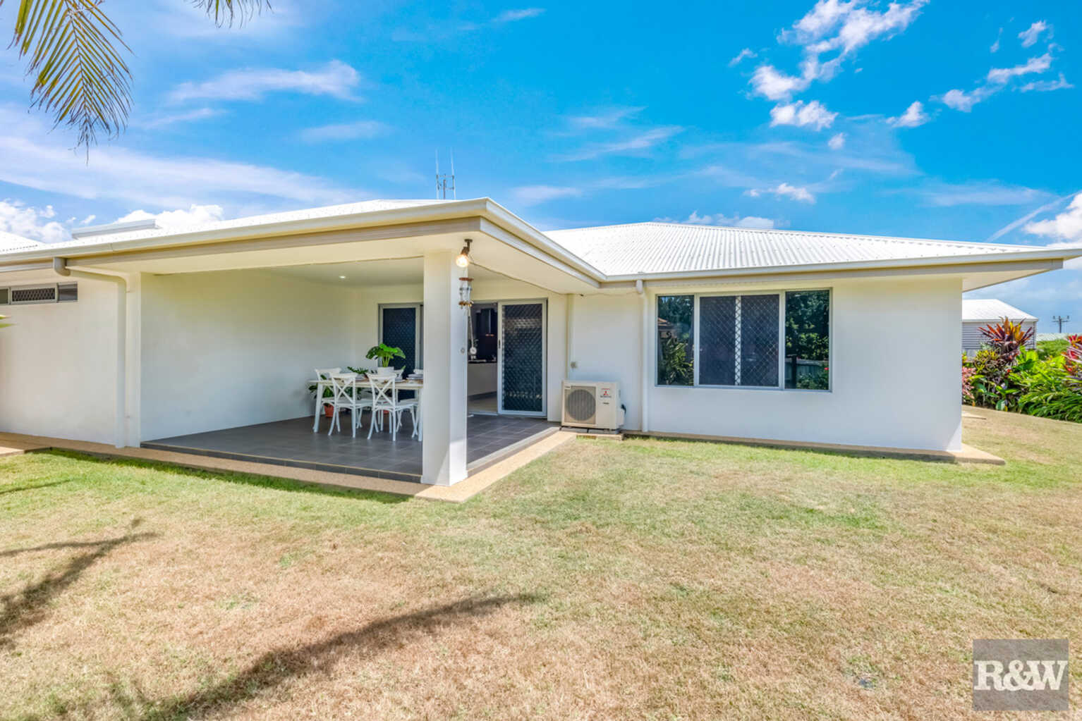 8 Hillcrest Court Bargara