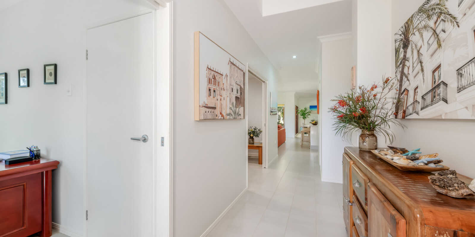 42 Kingfisher Crescent Moore Park Beach