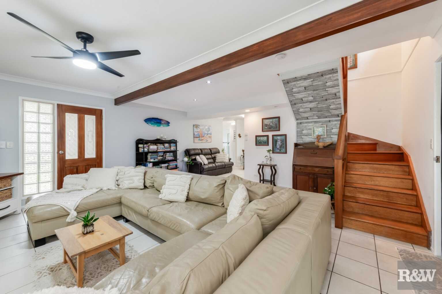 147 Sylvan Drive Moore Park Beach 147 Sylvan Drive Moore Park Beach