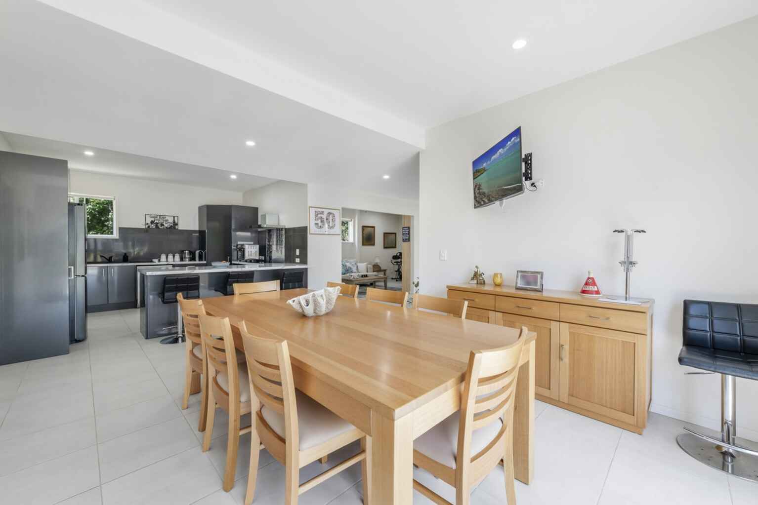 20 Kingfisher Crescent Moore Park Beach 20 Kingfisher Crescent Moore Park Beach