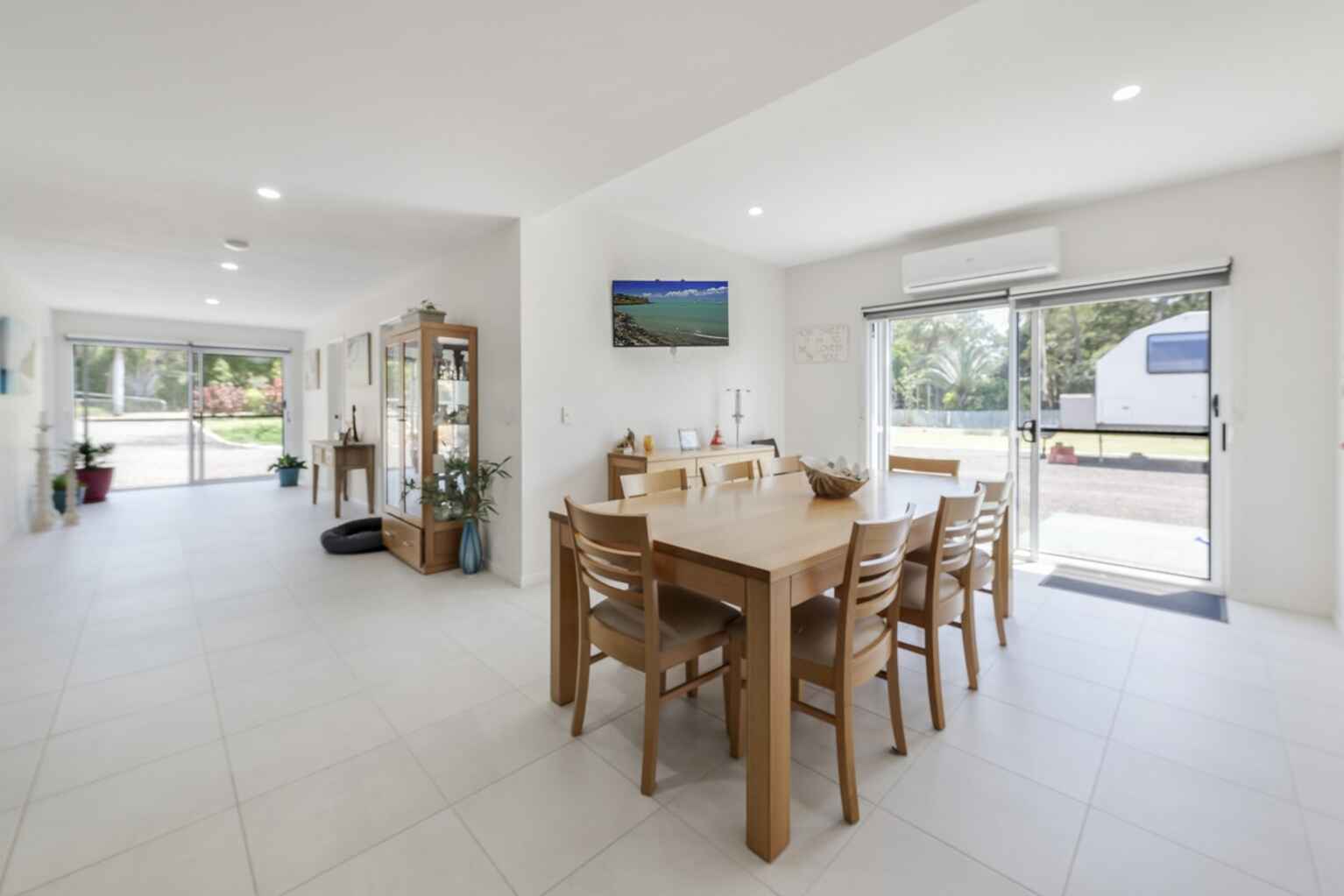 20 Kingfisher Crescent Moore Park Beach 20 Kingfisher Crescent Moore Park Beach