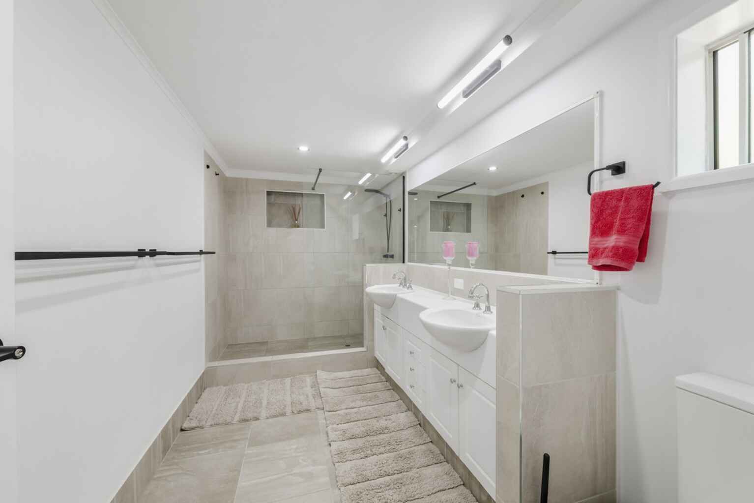 20 Kingfisher Crescent Moore Park Beach 20 Kingfisher Crescent Moore Park Beach