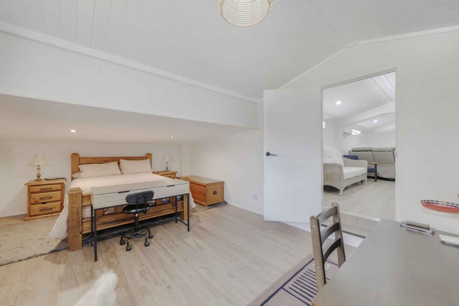 20 Kingfisher Crescent Moore Park Beach 20 Kingfisher Crescent Moore Park Beach