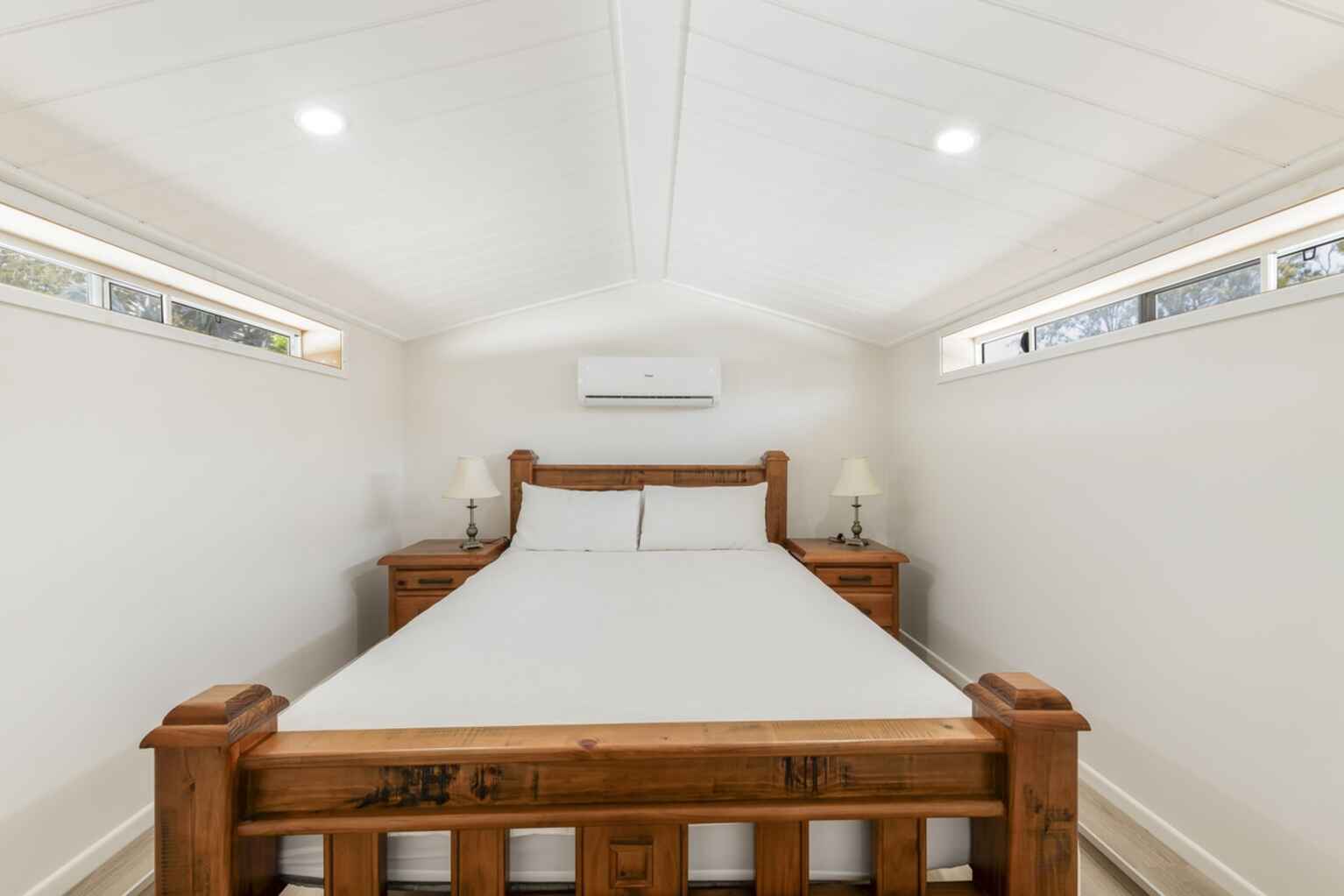 20 Kingfisher Crescent Moore Park Beach 20 Kingfisher Crescent Moore Park Beach