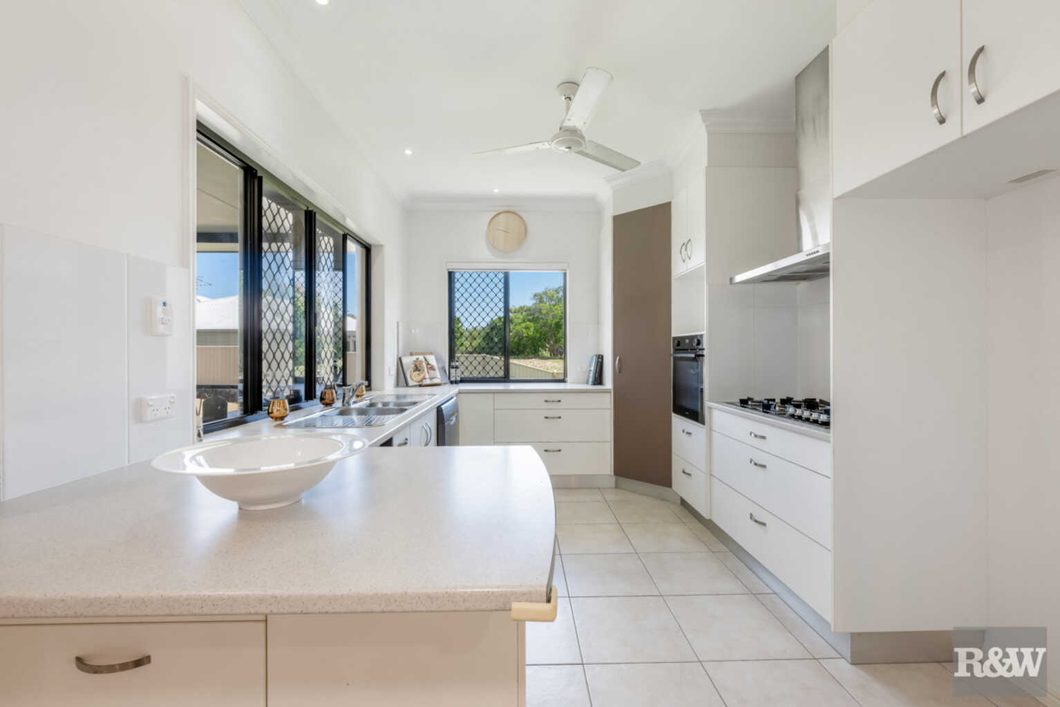 3 Kurrawa Court Moore Park Beach 3 Kurrawa Court Moore Park Beach