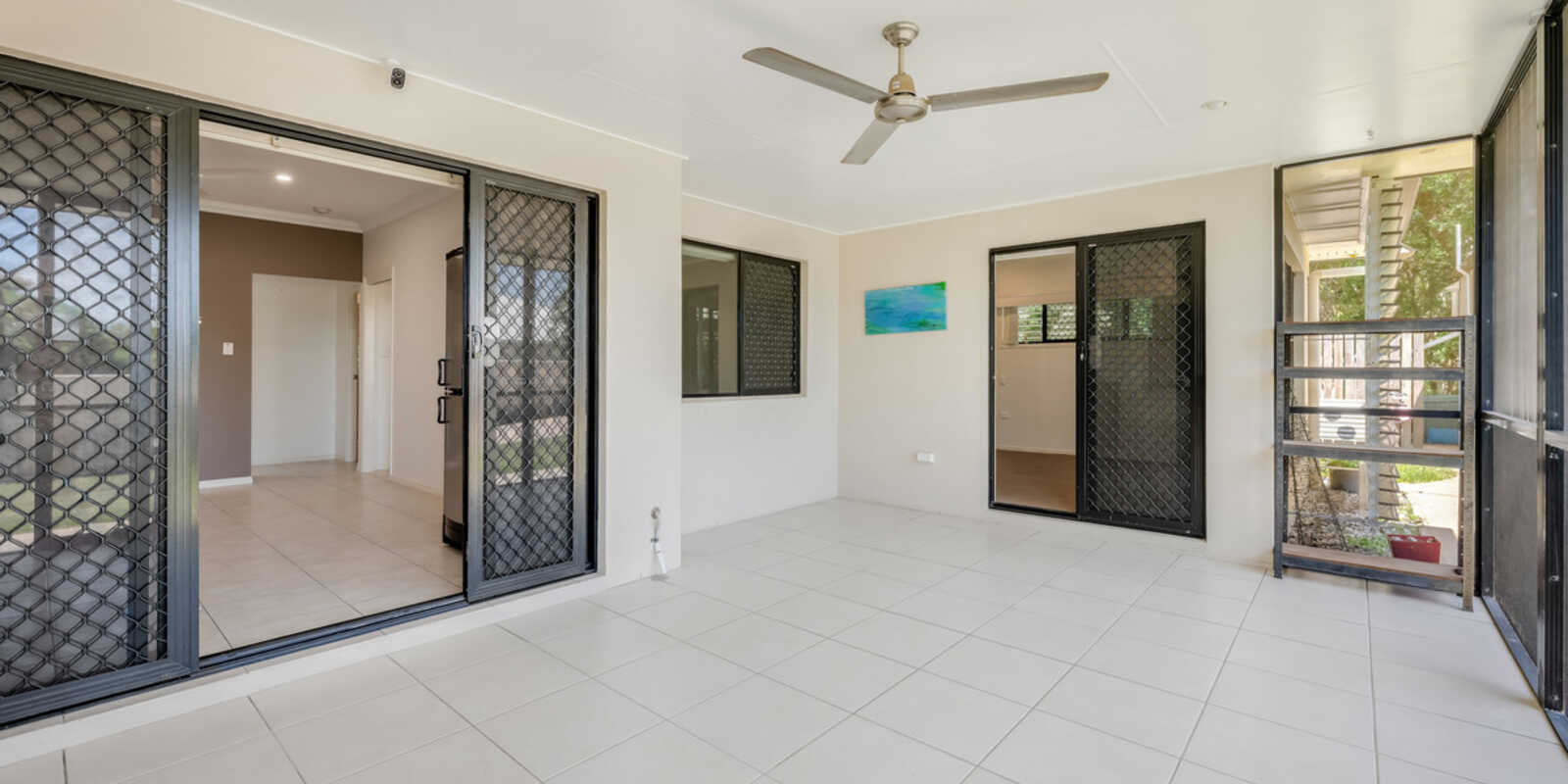 3 Kurrawa Court Moore Park Beach 3 Kurrawa Court Moore Park Beach