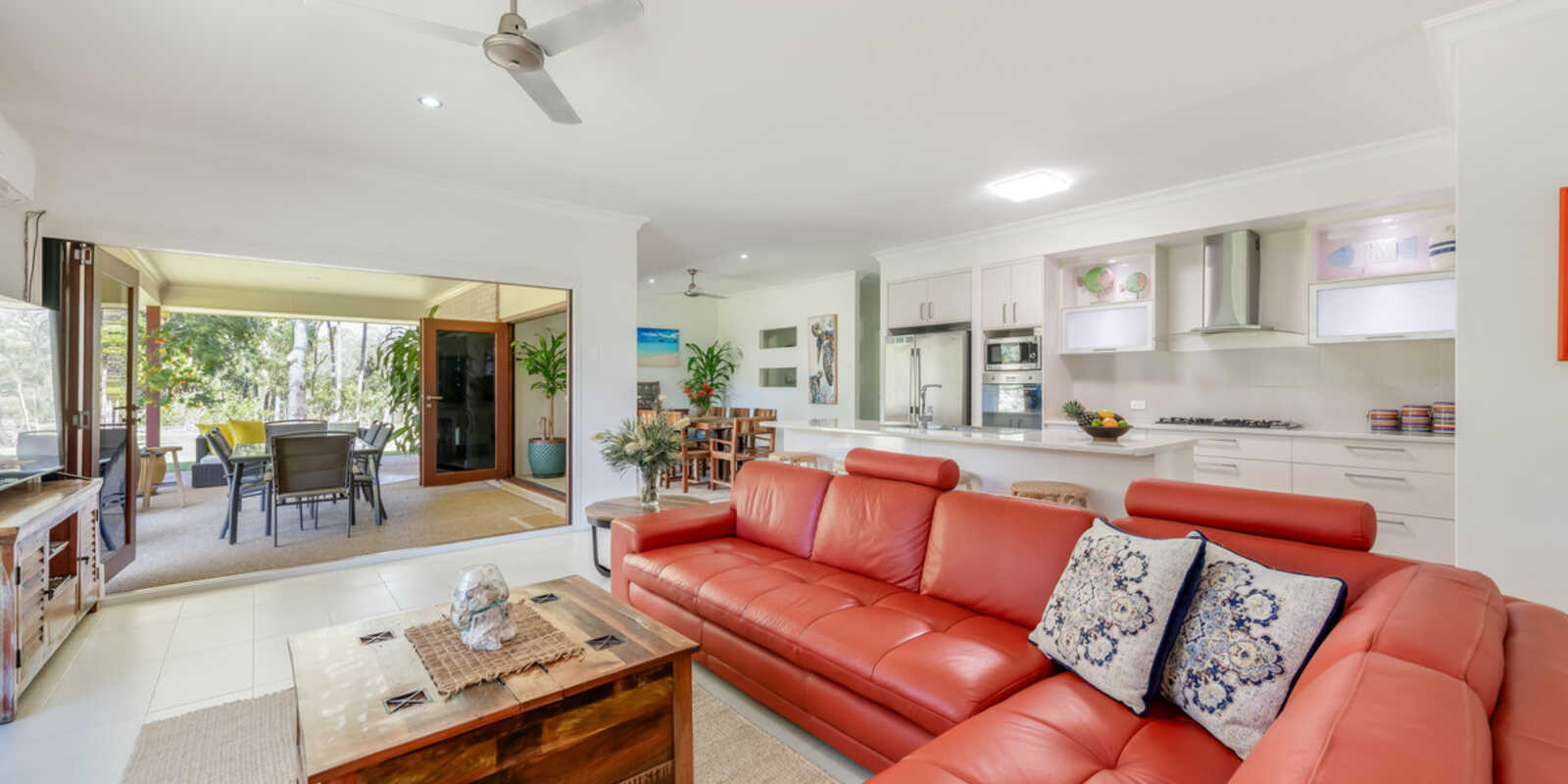 42 Kingfisher Crescent Moore Park Beach