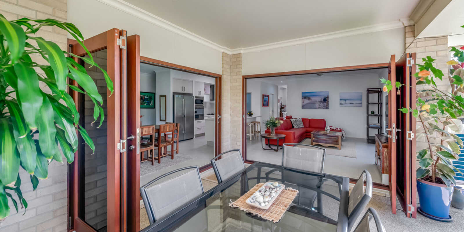 42 Kingfisher Crescent Moore Park Beach