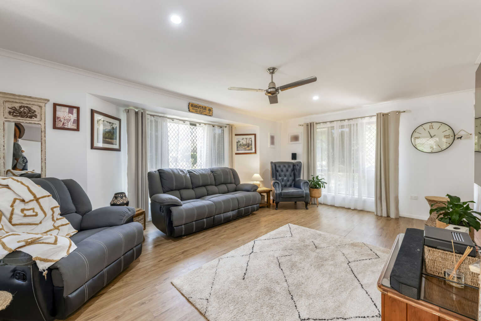 5 Woodlands Lane Moore Park Beach