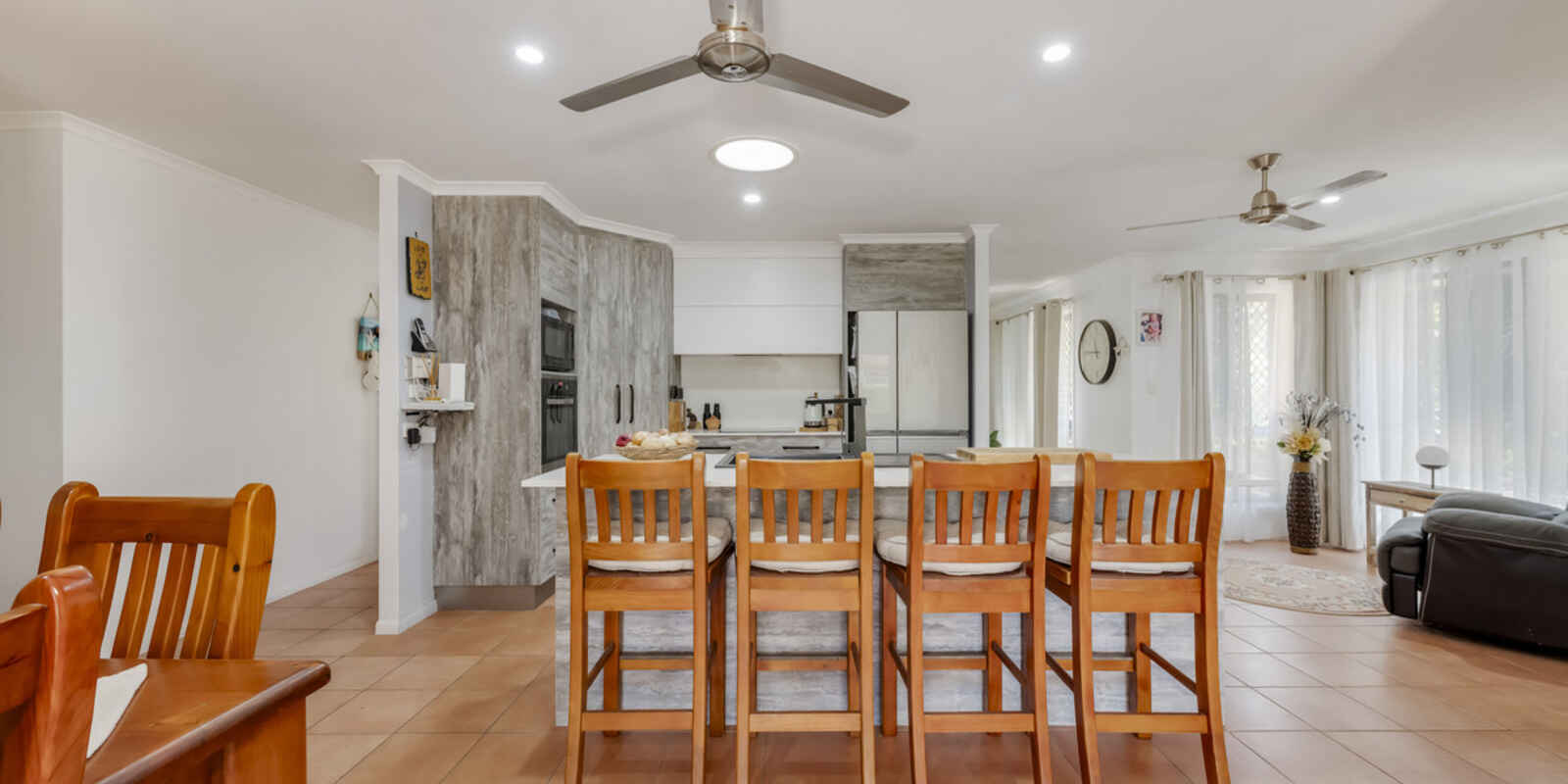 5 Woodlands Lane Moore Park Beach
