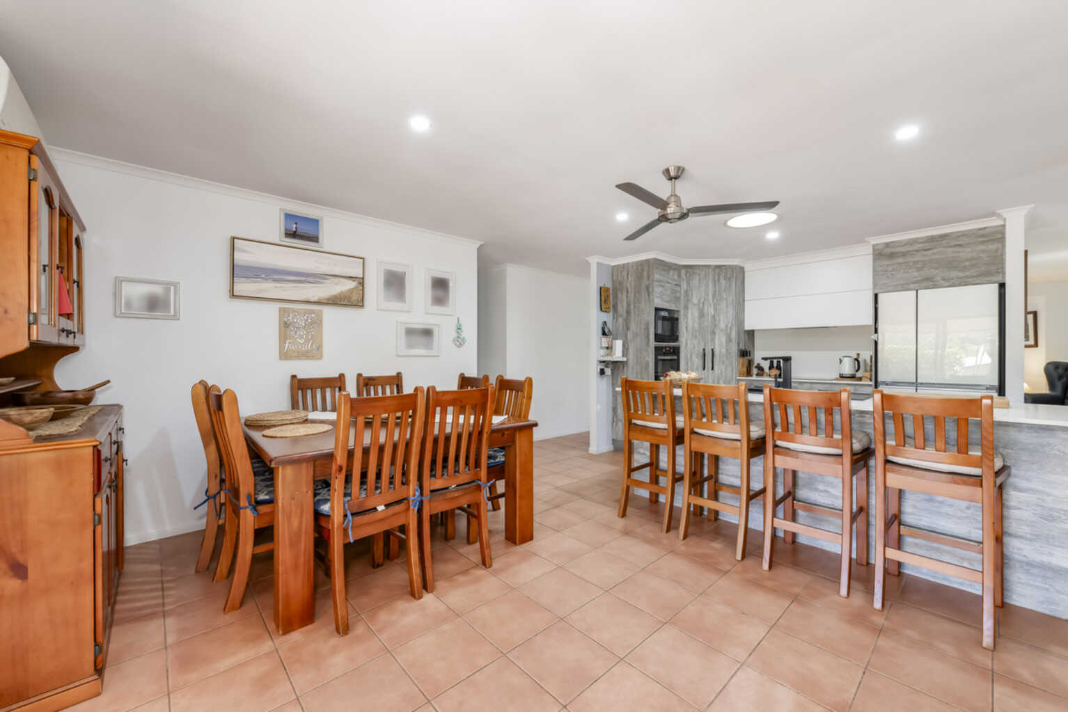5 Woodlands Lane Moore Park Beach