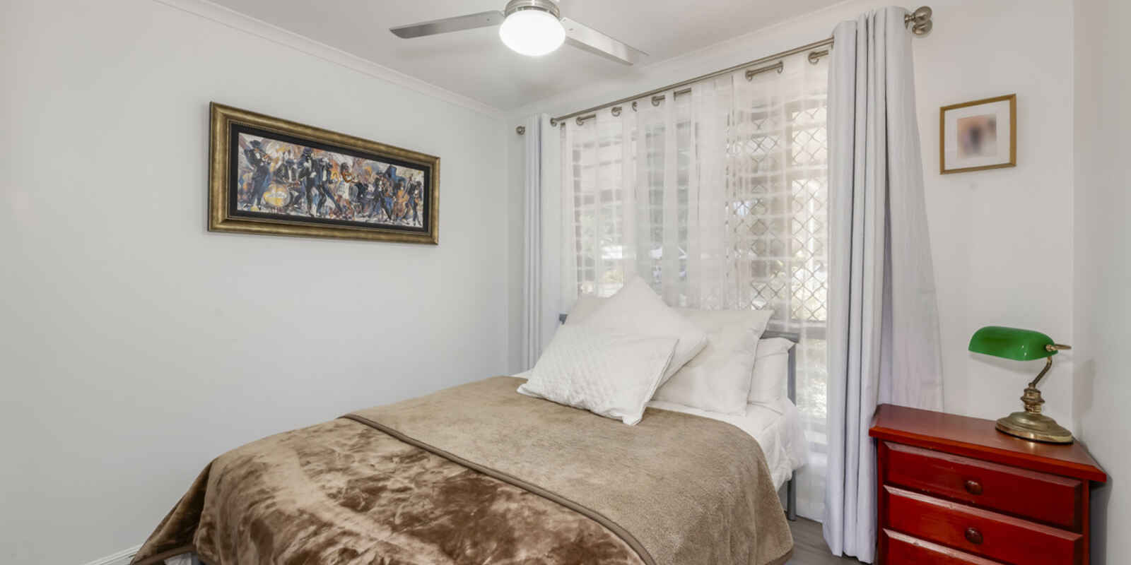 5 Woodlands Lane Moore Park Beach