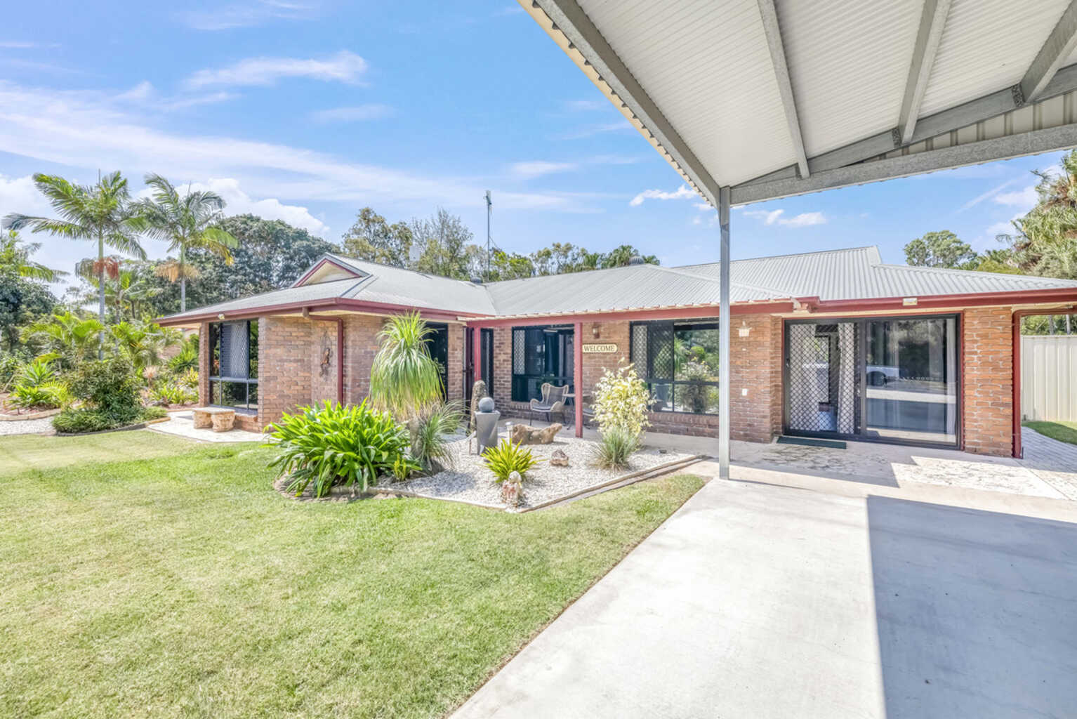 5 Woodlands Lane Moore Park Beach