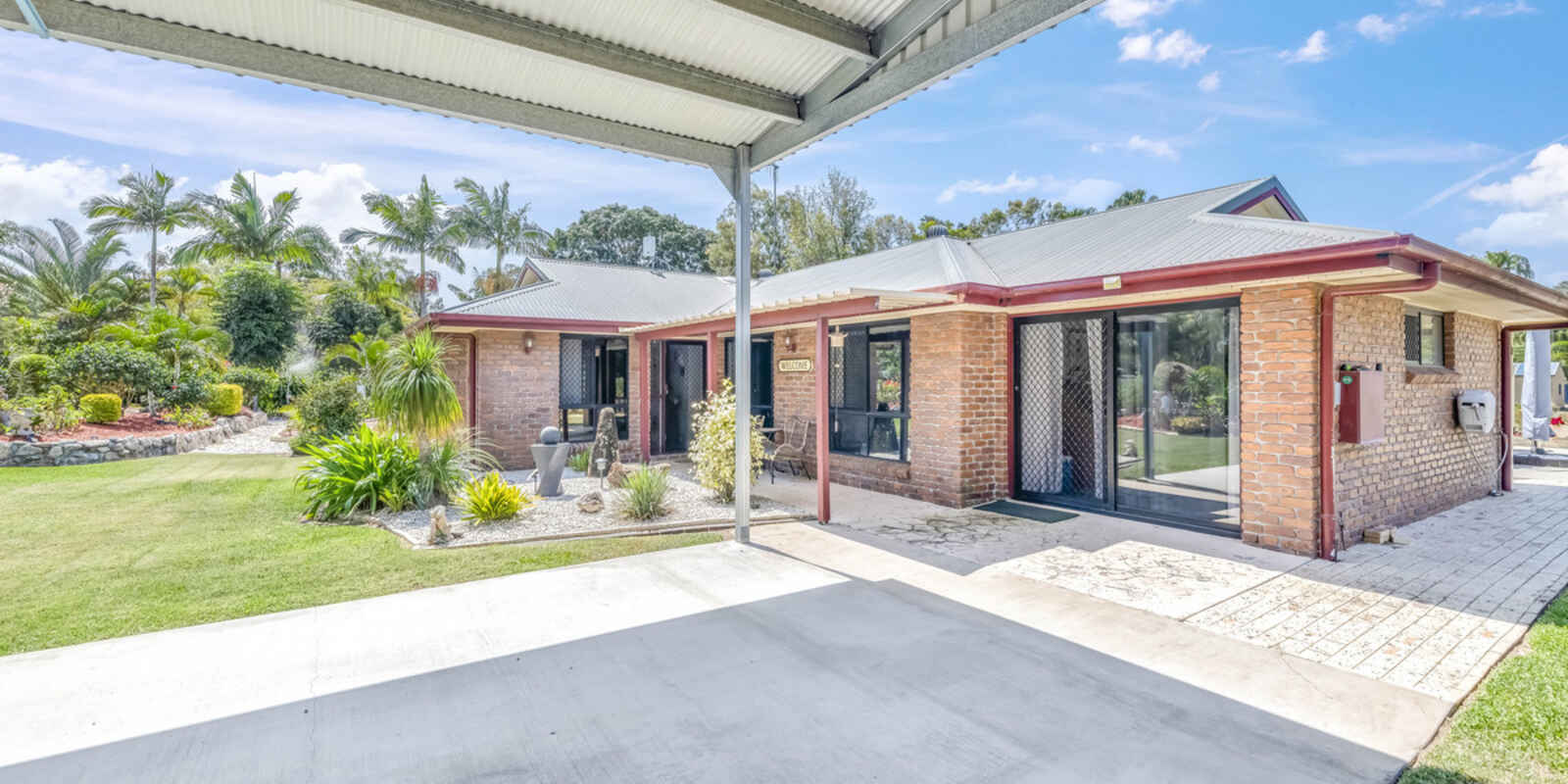 5 Woodlands Lane Moore Park Beach