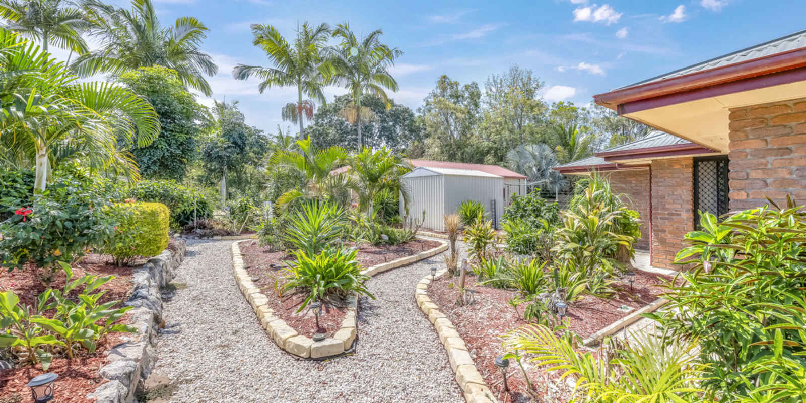 5 Woodlands Lane Moore Park Beach